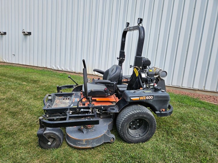 #6892-•-lastec-wz400-zero-turn-mower-image-2
