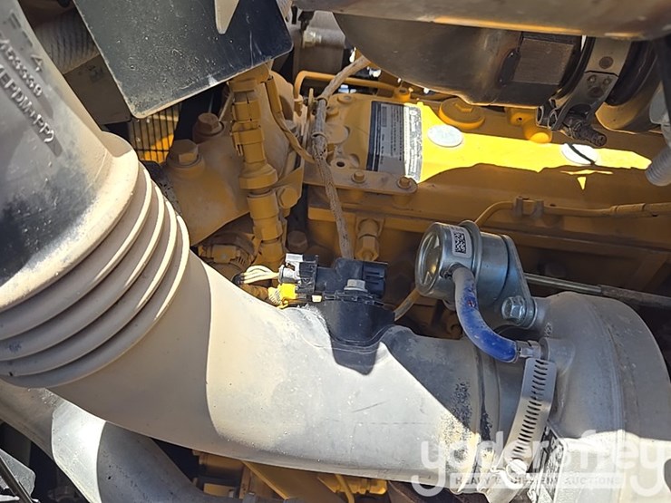2019-deere-310sl-image-40