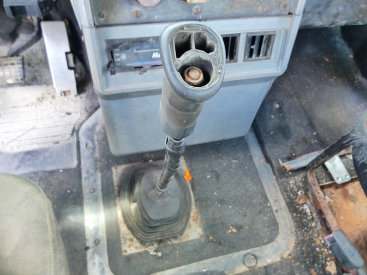 1997-mack-ch612-image-19