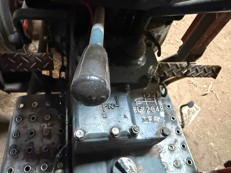 245-kubota-tractor-image-23