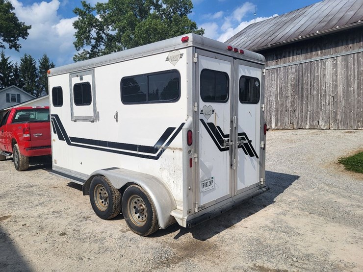 hart-tandem-axle-2-horse-bumper-trailer-w/tack-room-image-4