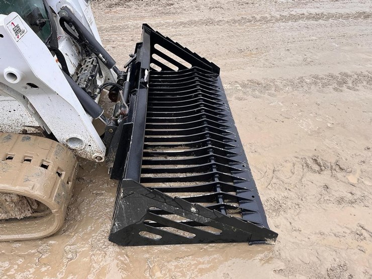 wildcat-72"-smooth-edge-skid-steer-skeleton-bucket-image-4