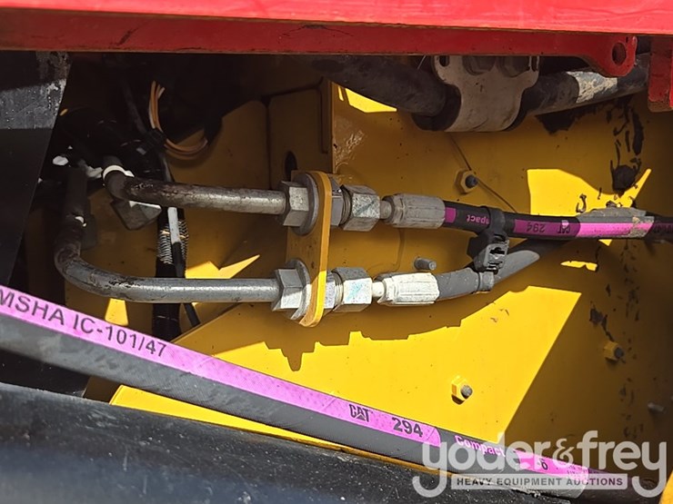 2024-caterpillar-259d3-image-23