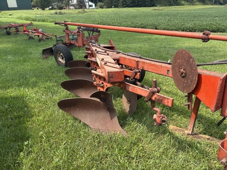 allis-chalmers-4-bottom-semi-mount-plow-image-5