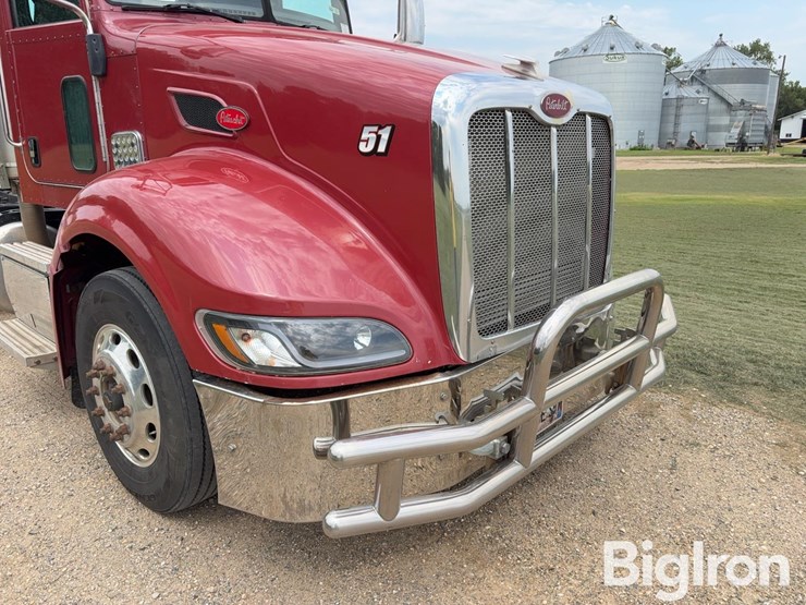 2010-peterbilt-386-image-12