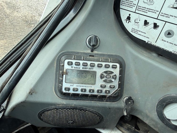 2020-bobcat-t770-image-20