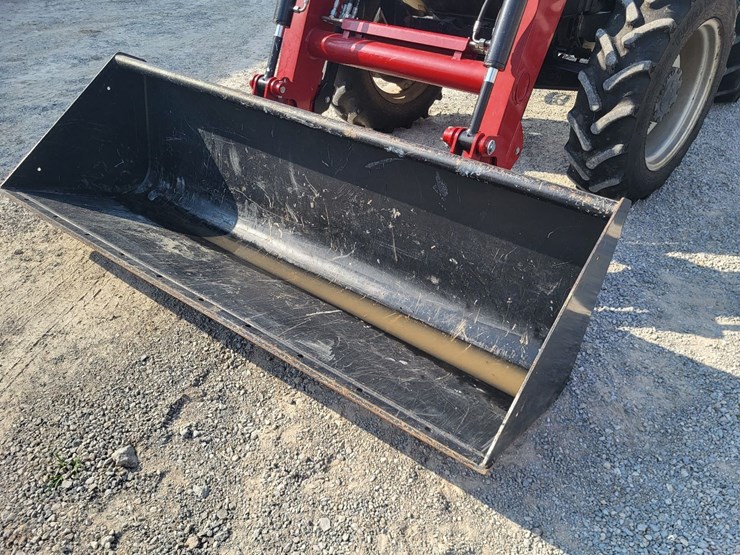 2016-case-ih-farmall-75c-image-9