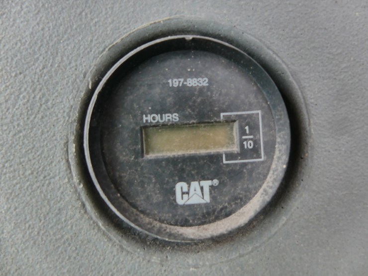 2004-caterpillar-416d-image-28