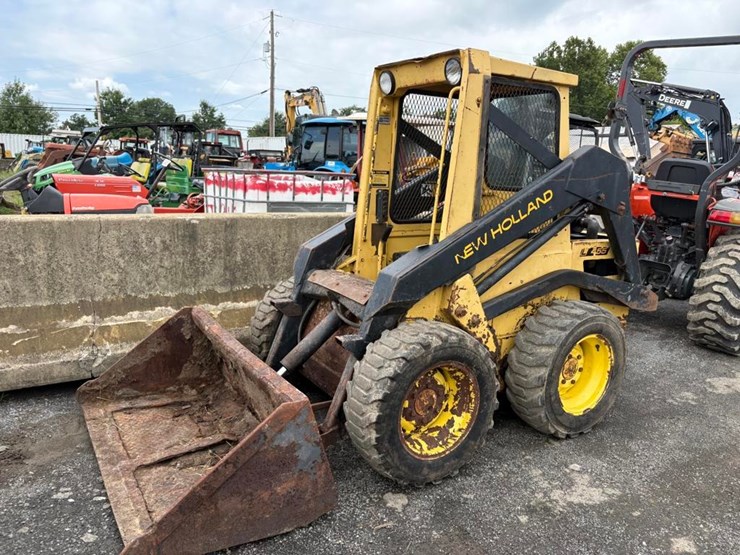 new-holland-455-image-2