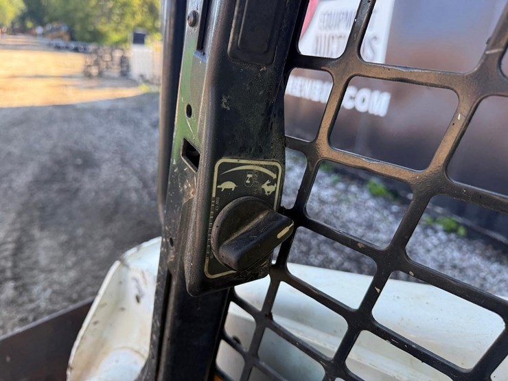 bobcat-t650-image-23