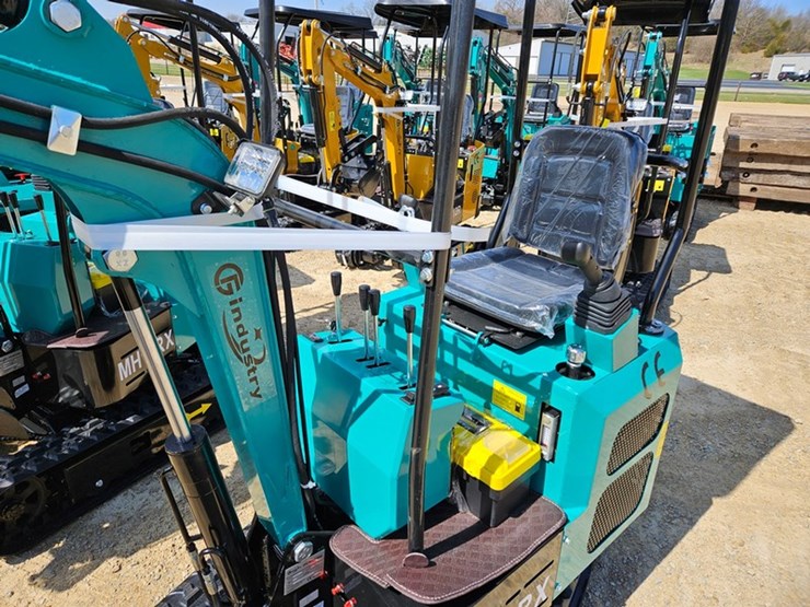 #216-•-2026-agt-mh12rx-mini-excavator-image-14