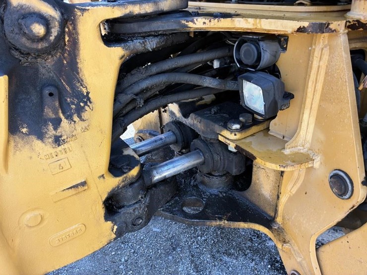 2008-caterpillar-430e-image-19