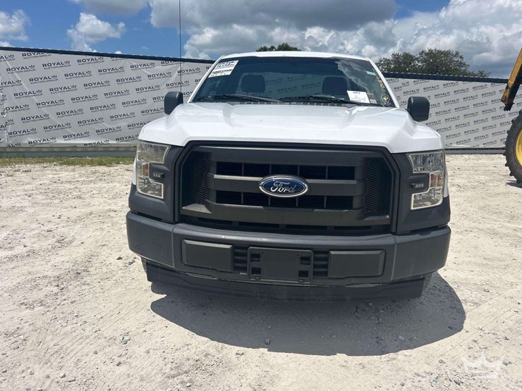 2017-ford-f150-image-24
