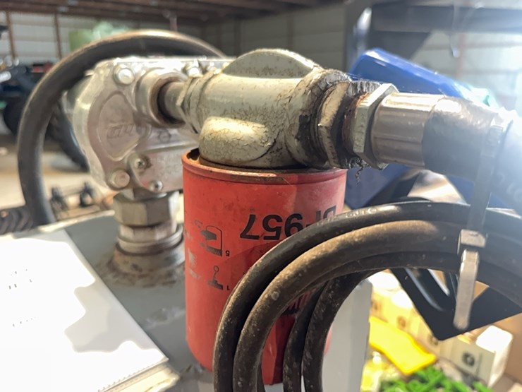 60-gallon-fuel-tank,-12-volt-electric-image-7