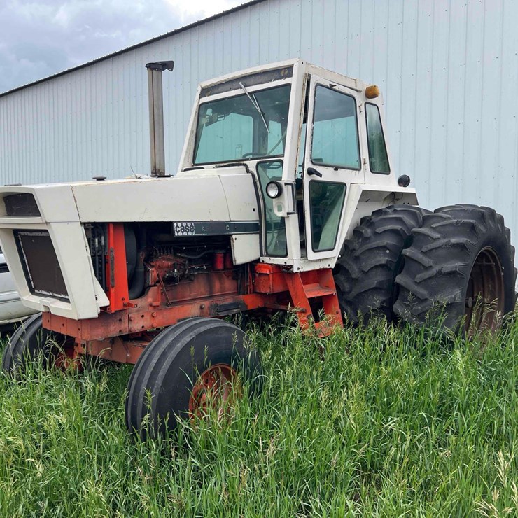 Case IH 1370 Agri King Tractor