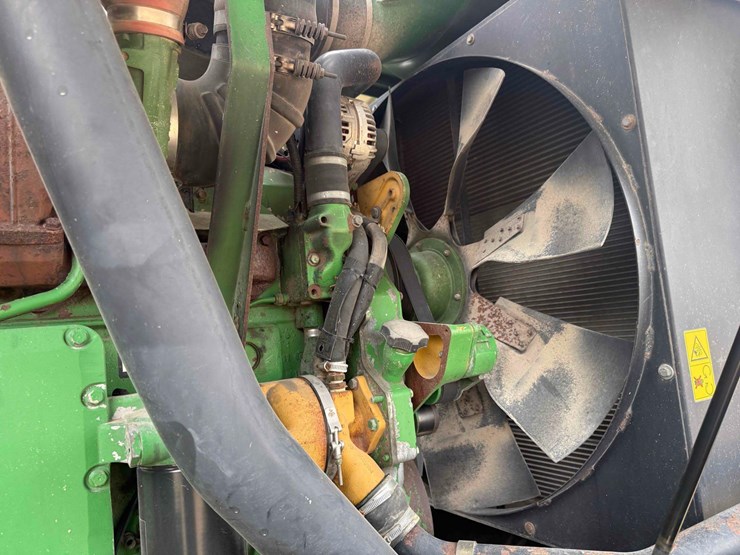 2005-john-deere-7400-image-37