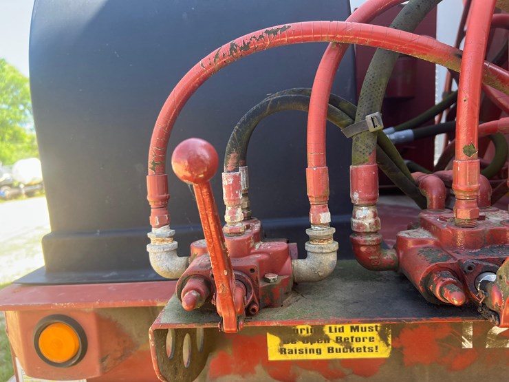 hays-lti-side-dump-bulk-hauler-image-51
