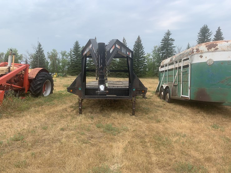 2003-load-max-gooseneck-trailer-image-2