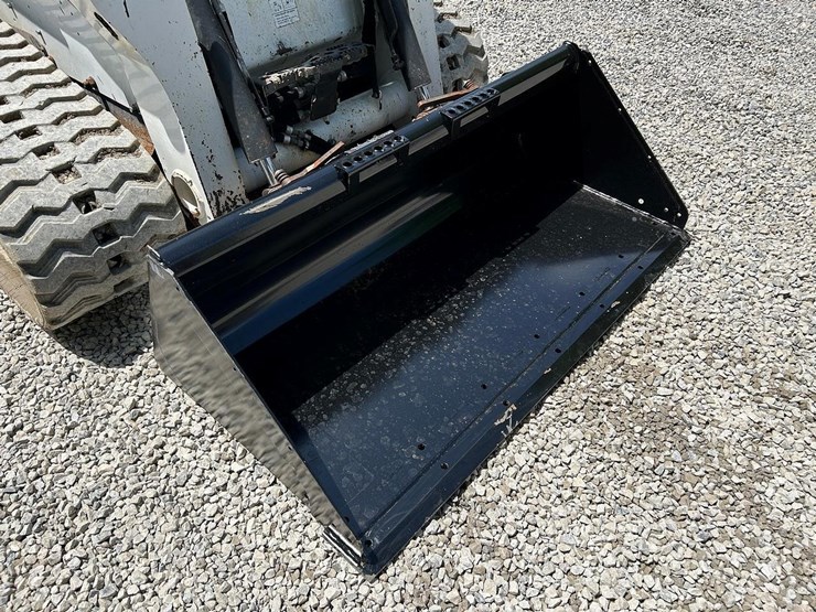 68"-low-pro-skid-steer-bucket-image-3
