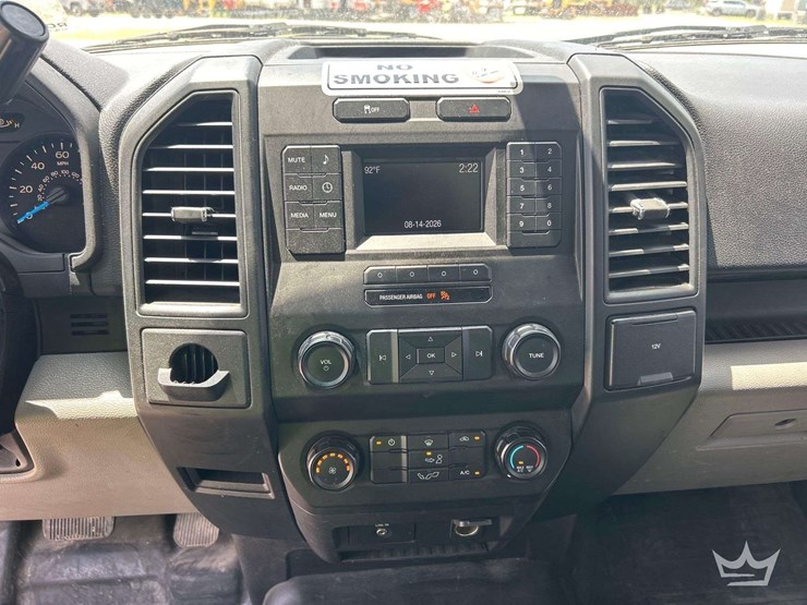 2017-ford-f150-image-15