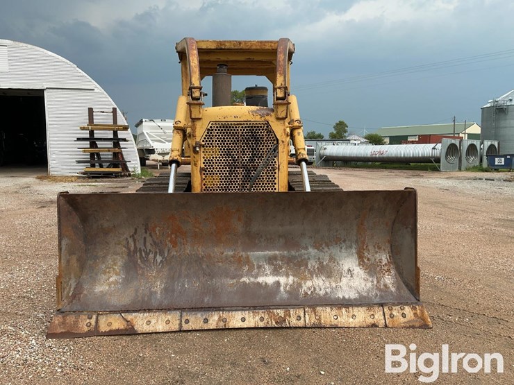 caterpillar-d6c-image-2