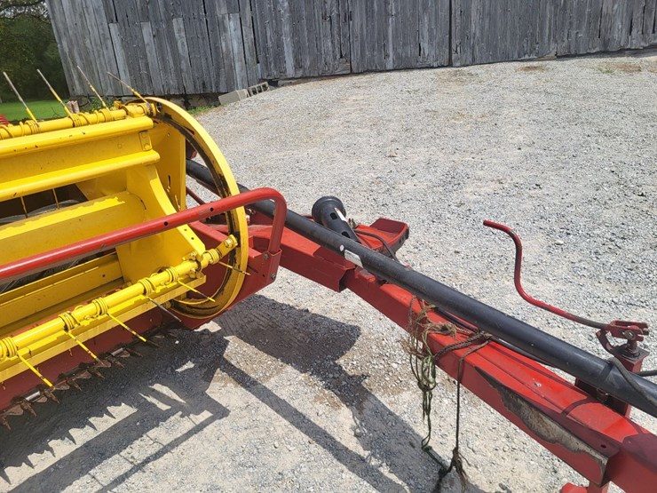 new-holland-472-image-37