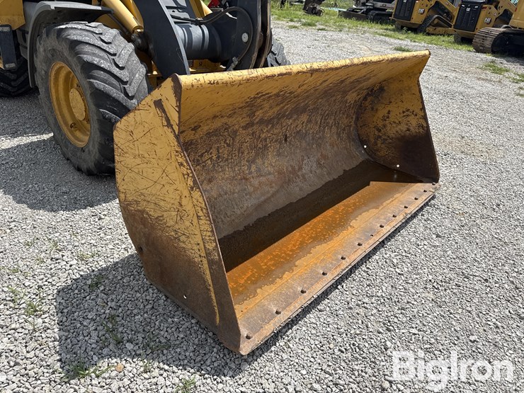 2014-deere-244j-image-13