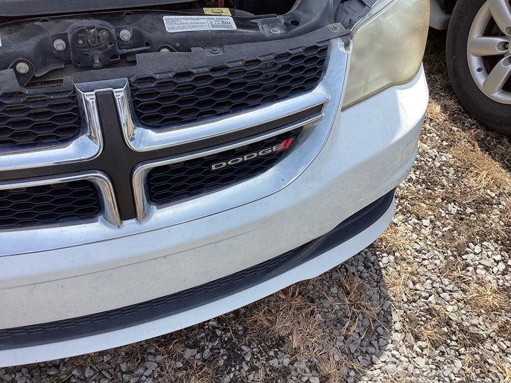 2014-dodge-grand-caravan-image-4