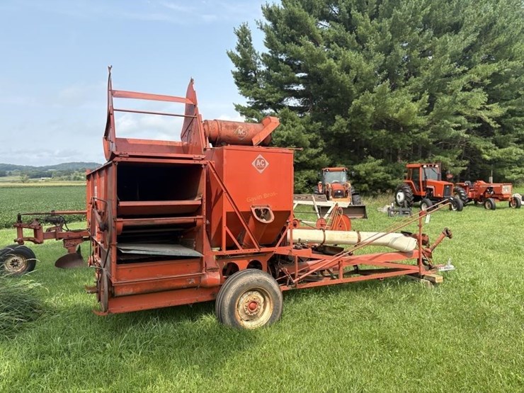 allis-chalmers-model-72-all-crop-harvestor-image-9