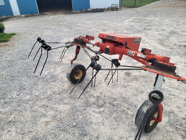 rossi-2-rotor-pull-type-tedder-image-20