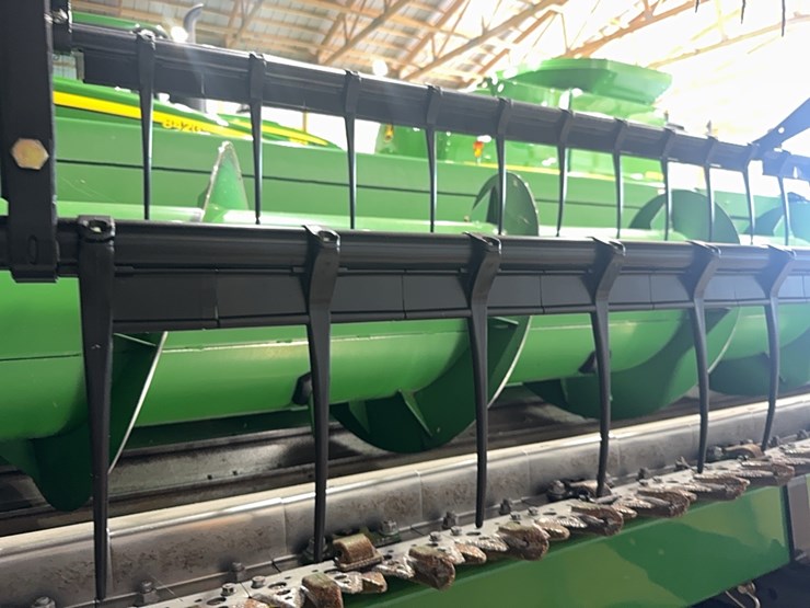 2011-john-deere-635f-image-18