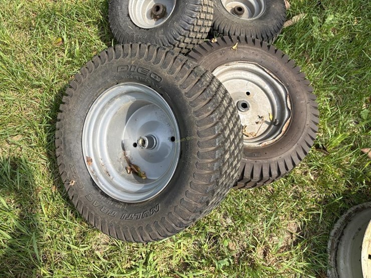 lawn-tractor-wheel-set---20x8-10-&-15x6-6-image-3