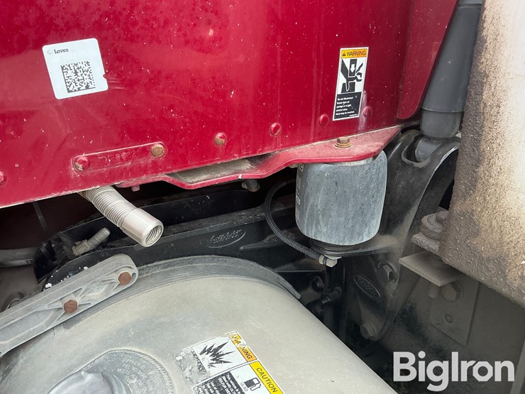 2011-peterbilt-386-image-13