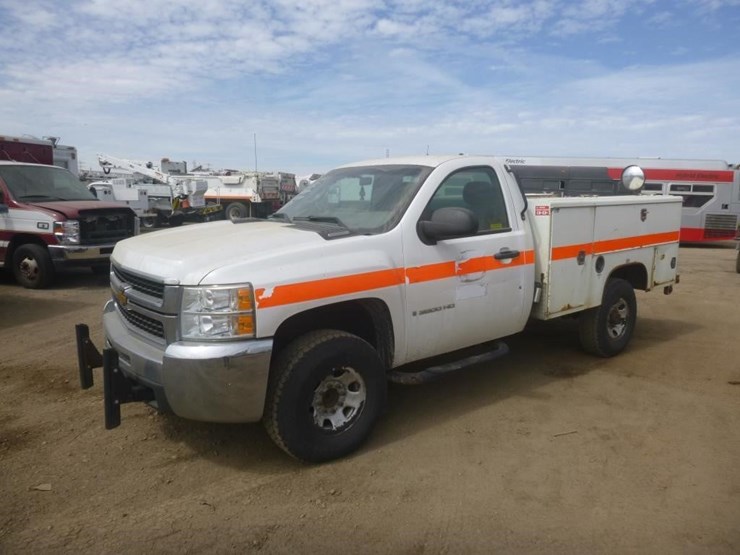 2009-chevrolet-3500-image-1