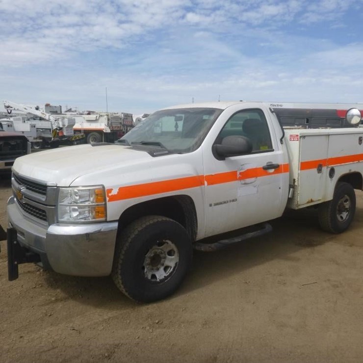 2009 CHEVROLET 3500