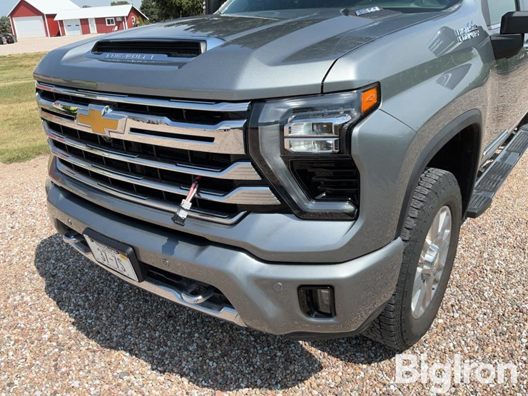2024-chevrolet-2500-image-13
