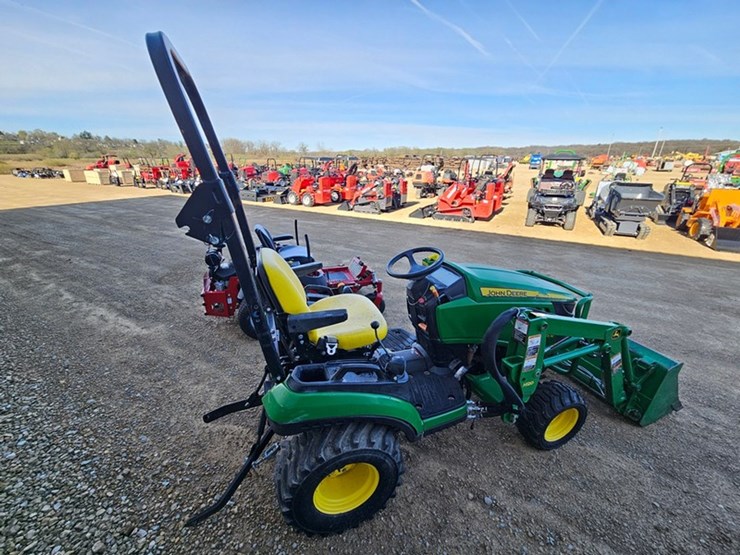 john-deere-1025r-image-4