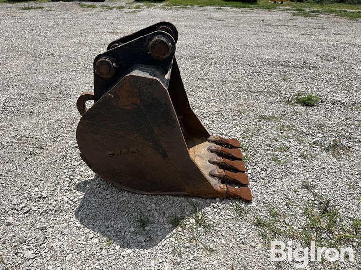 esco-24”-bucket-image-4