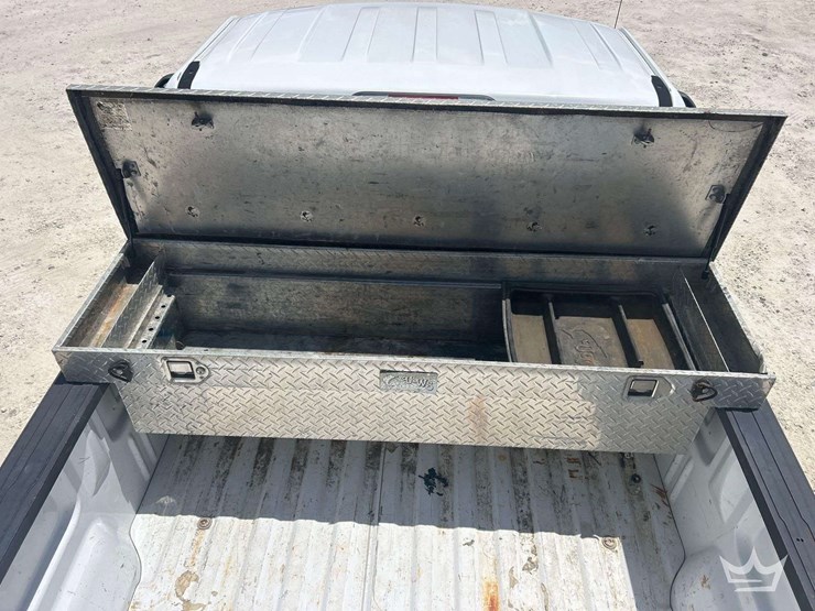 2017-ford-f150-image-21