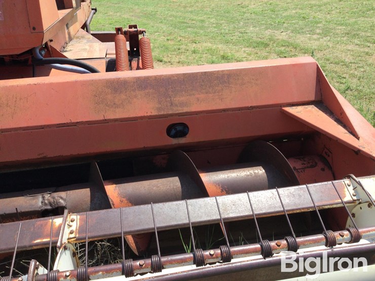 hesston-6600-image-15
