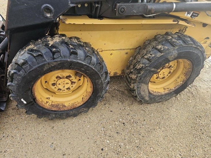 new-holland-465-image-5