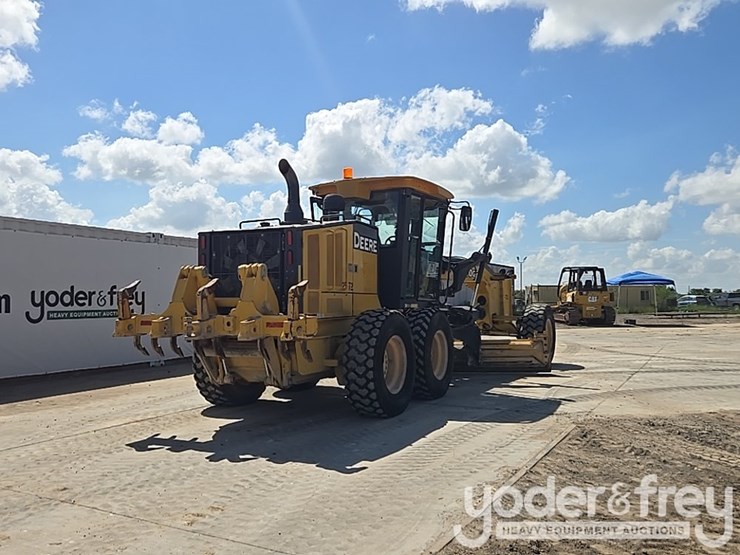 2012-deere-670gp-image-5
