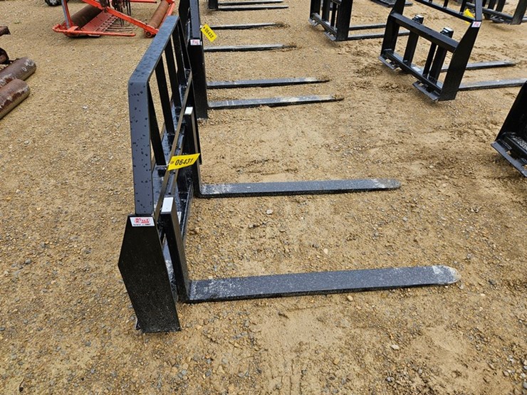 #223-•-kivel-48"-3500-lb-pallet-fork-image-6