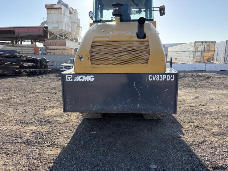 2021-xcmg-cv83pdu-vibratory-roller-image-11