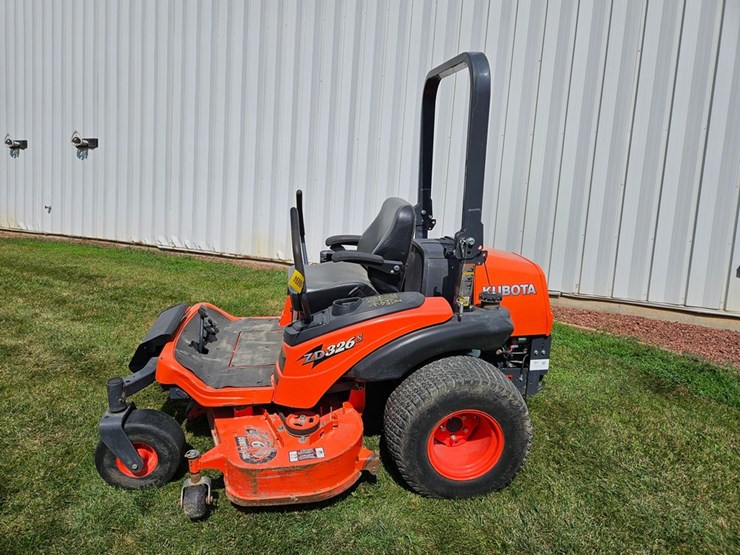 kubota-zd326s-image-2