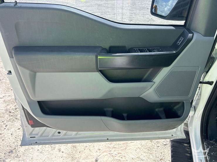 2021-ford-f150-image-11