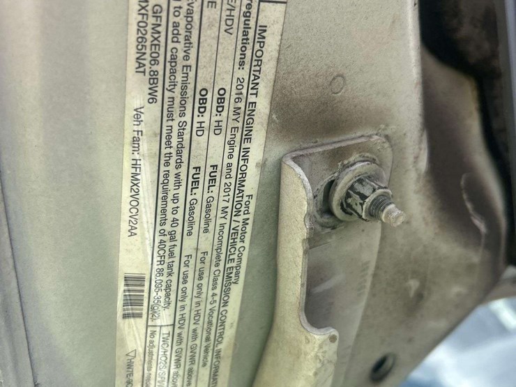 2017-ford-f550-image-10