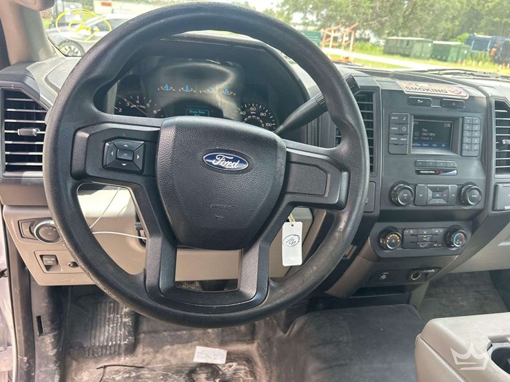 2017-ford-f150-image-14