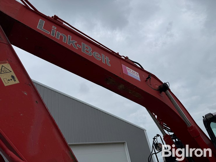 2019-link-belt-245x4lc-excavator-image-15