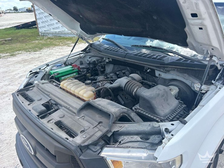 2017-ford-f150-image-9